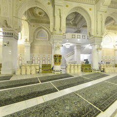 مصليات المسجد الحرام