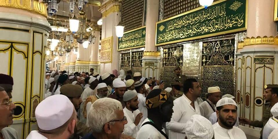 جولة افتراضية بانوراما ٣٦٠ درجة في المسجد النبوي بجانب قبر الرسول محمد عليه أفضل الصلاة والتسليم